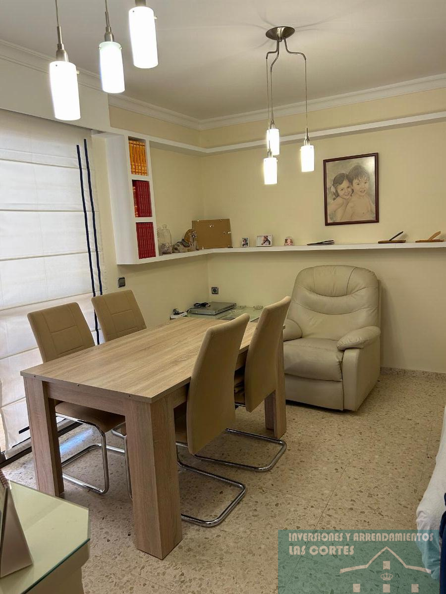 For sale of flat in San Fernando