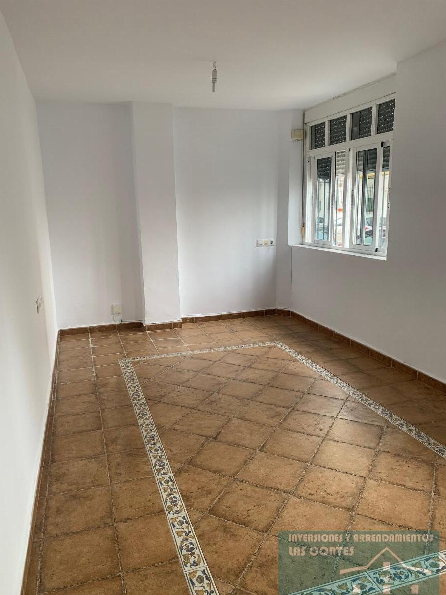For sale of flat in San Fernando