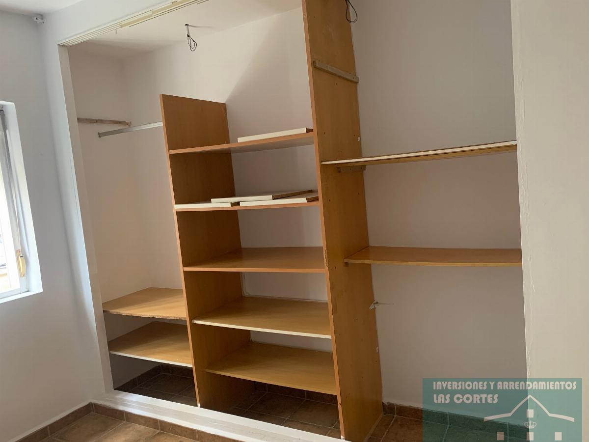 For sale of flat in San Fernando