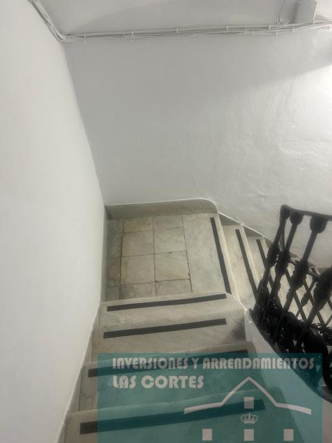 For sale of commercial in San Fernando