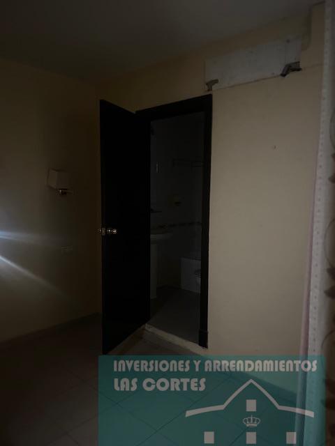 For sale of commercial in San Fernando