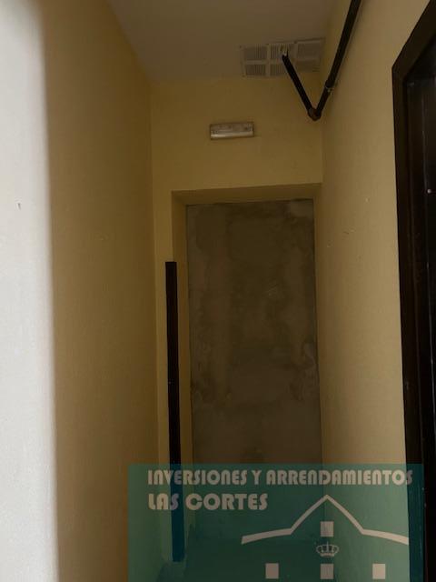 For sale of commercial in San Fernando
