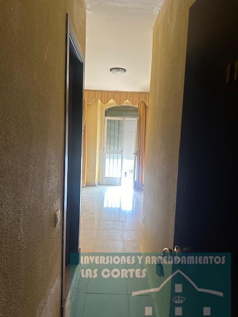 For sale of commercial in San Fernando