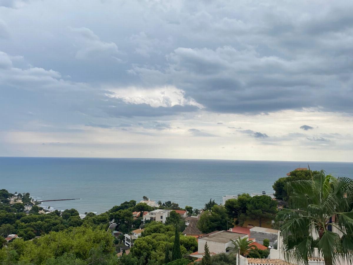 For sale of villa in Castellón