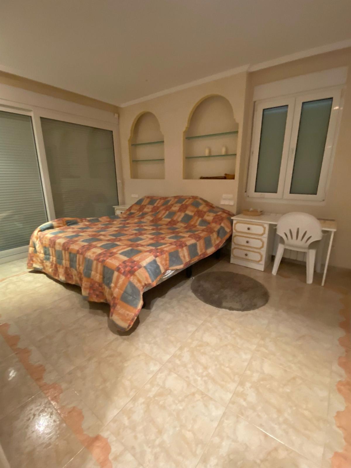 For sale of villa in Castellón