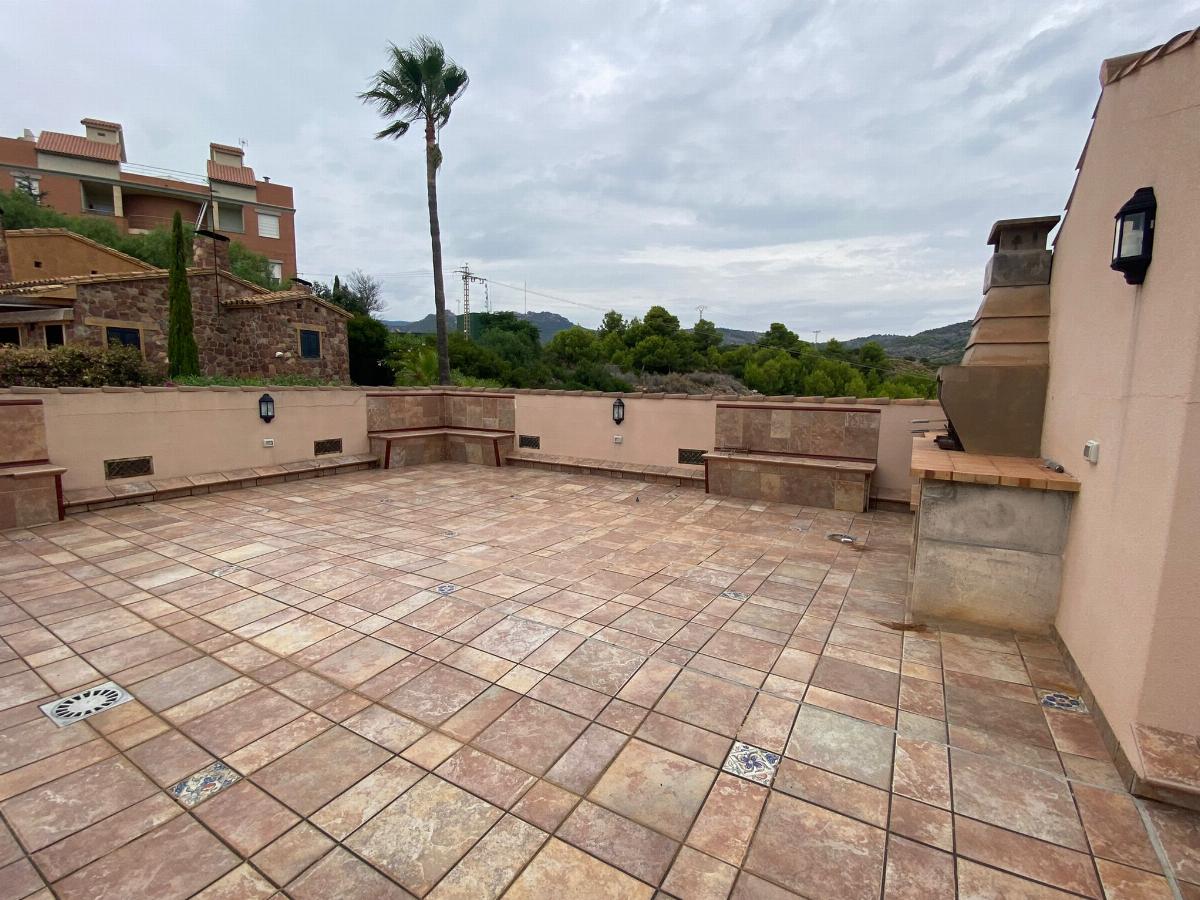 For sale of villa in Castellón