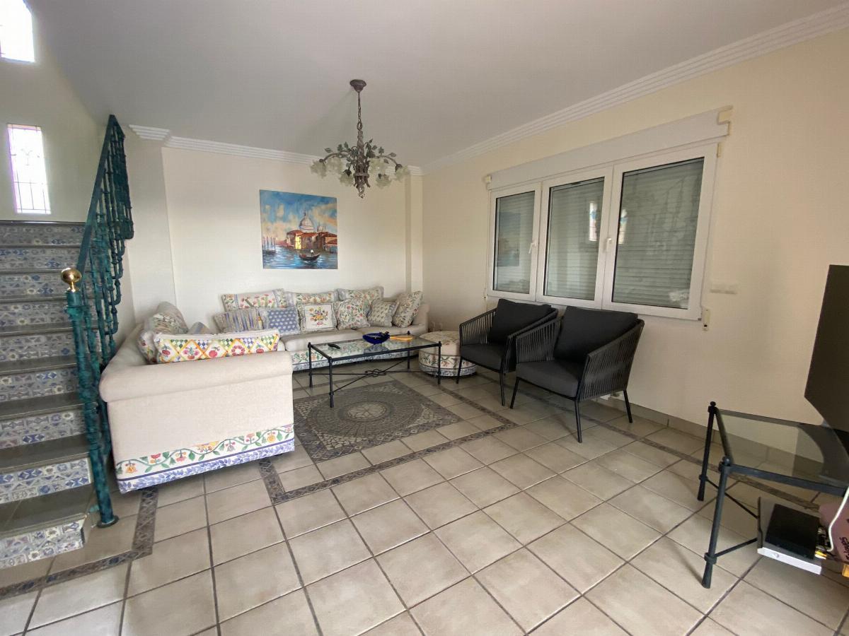 For sale of villa in Castellón