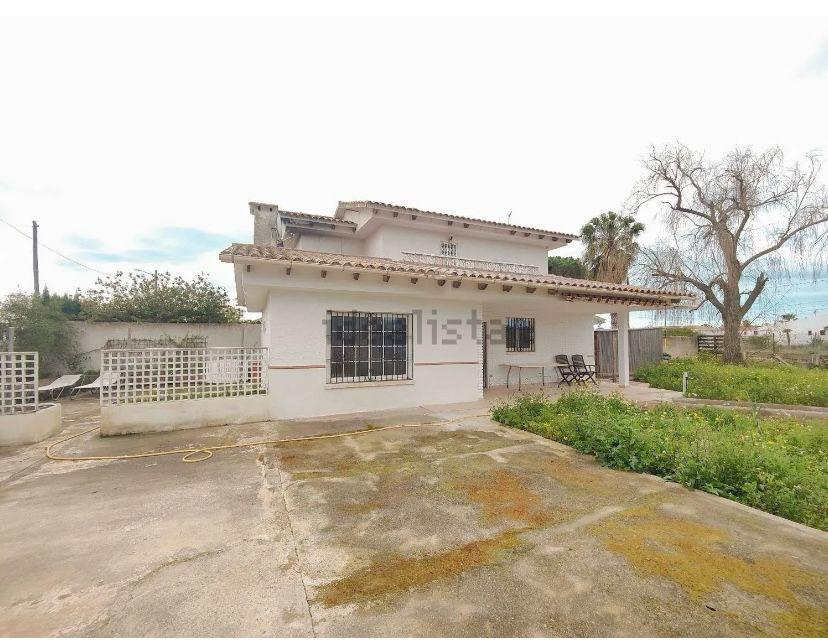 For sale of chalet in Benicasim