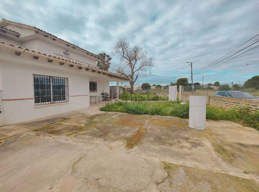 For sale of chalet in Benicasim