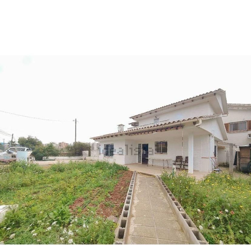 For sale of chalet in Benicasim