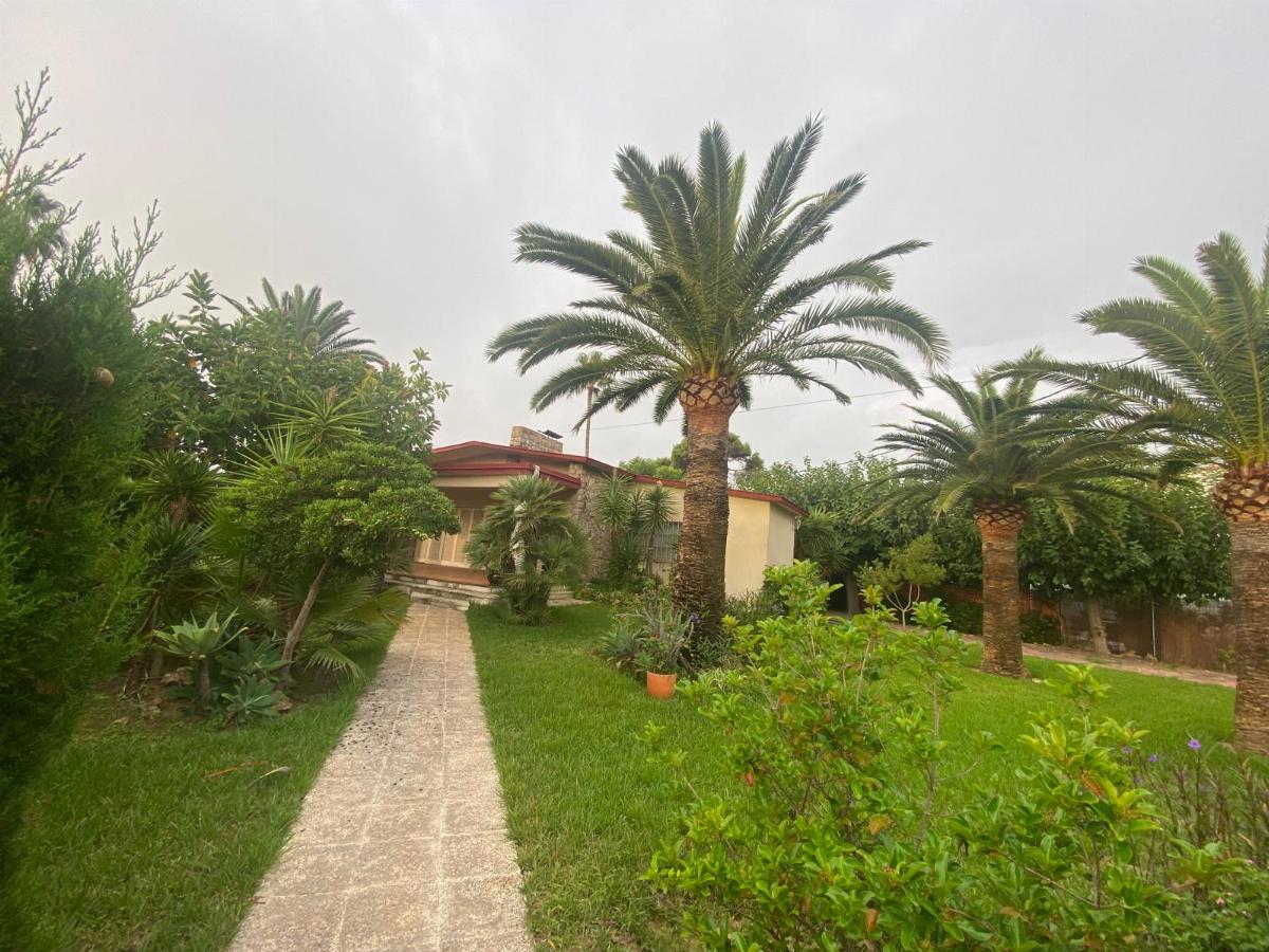 For sale of villa in Castellón