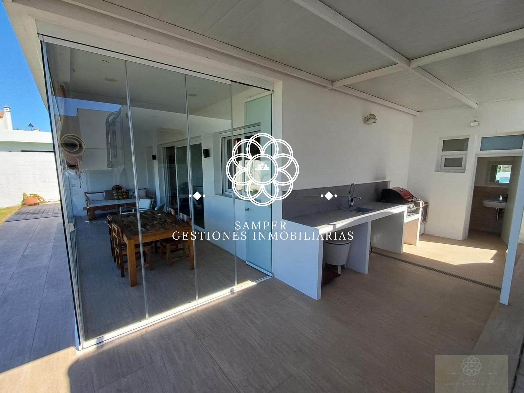Venta de chalet en Sanlúcar de Barrameda