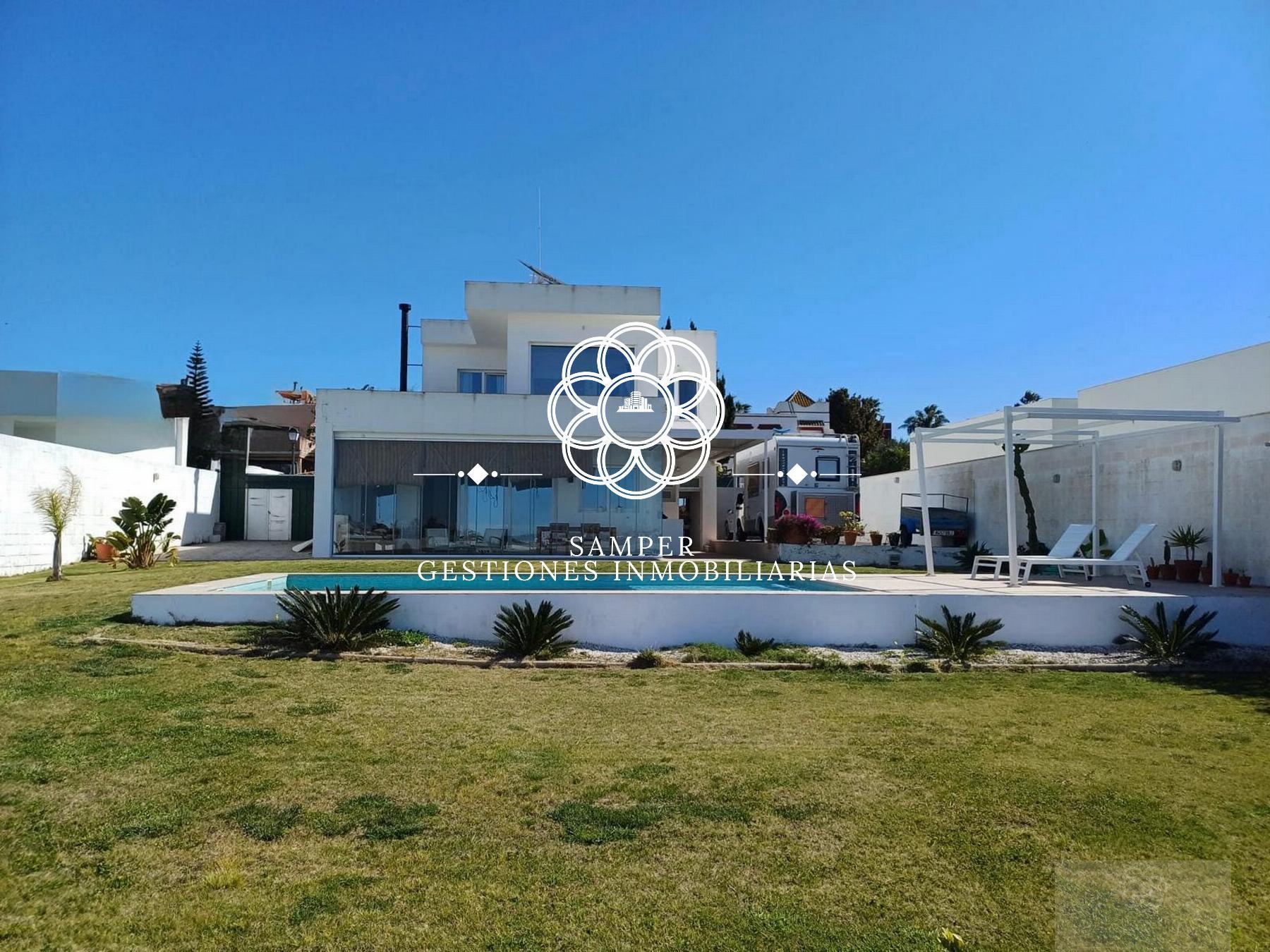 Venta de chalet en Sanlúcar de Barrameda