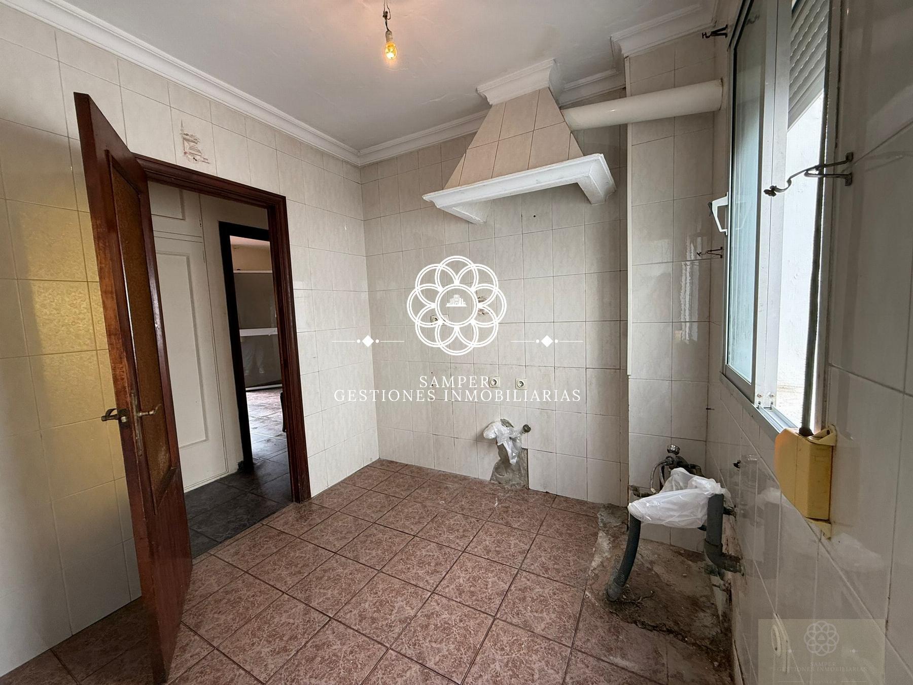 For sale of flat in El Puerto de Santa María