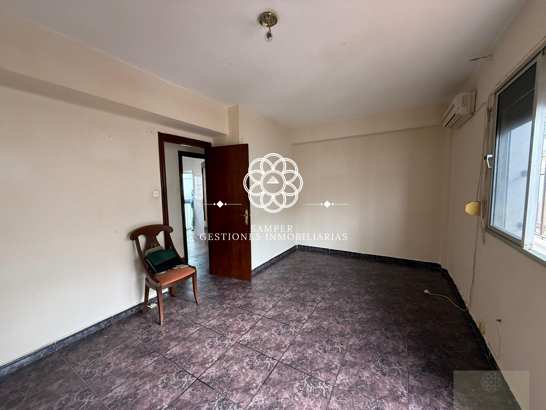 For sale of flat in El Puerto de Santa María