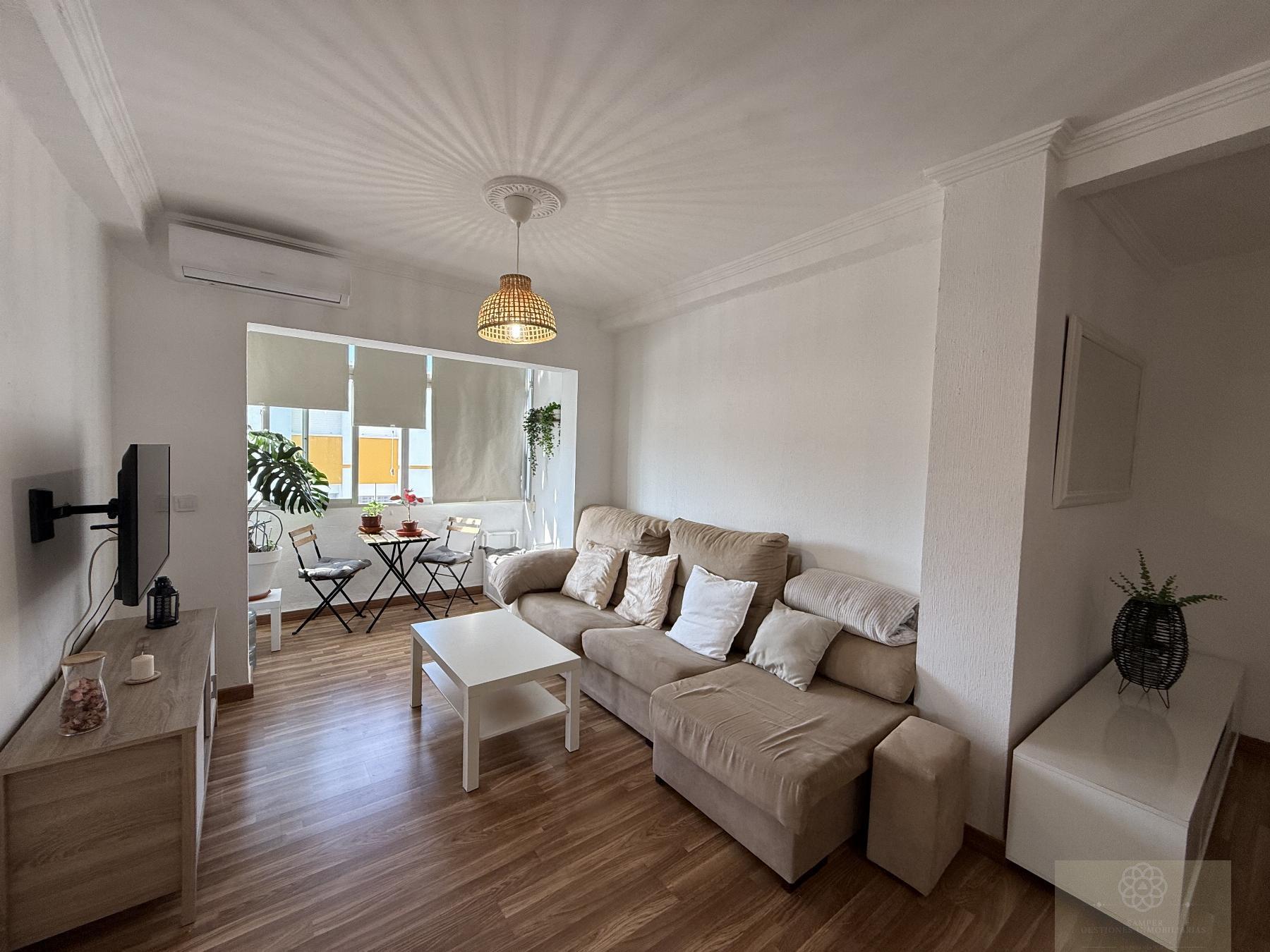 For sale of flat in El Puerto de Santa María
