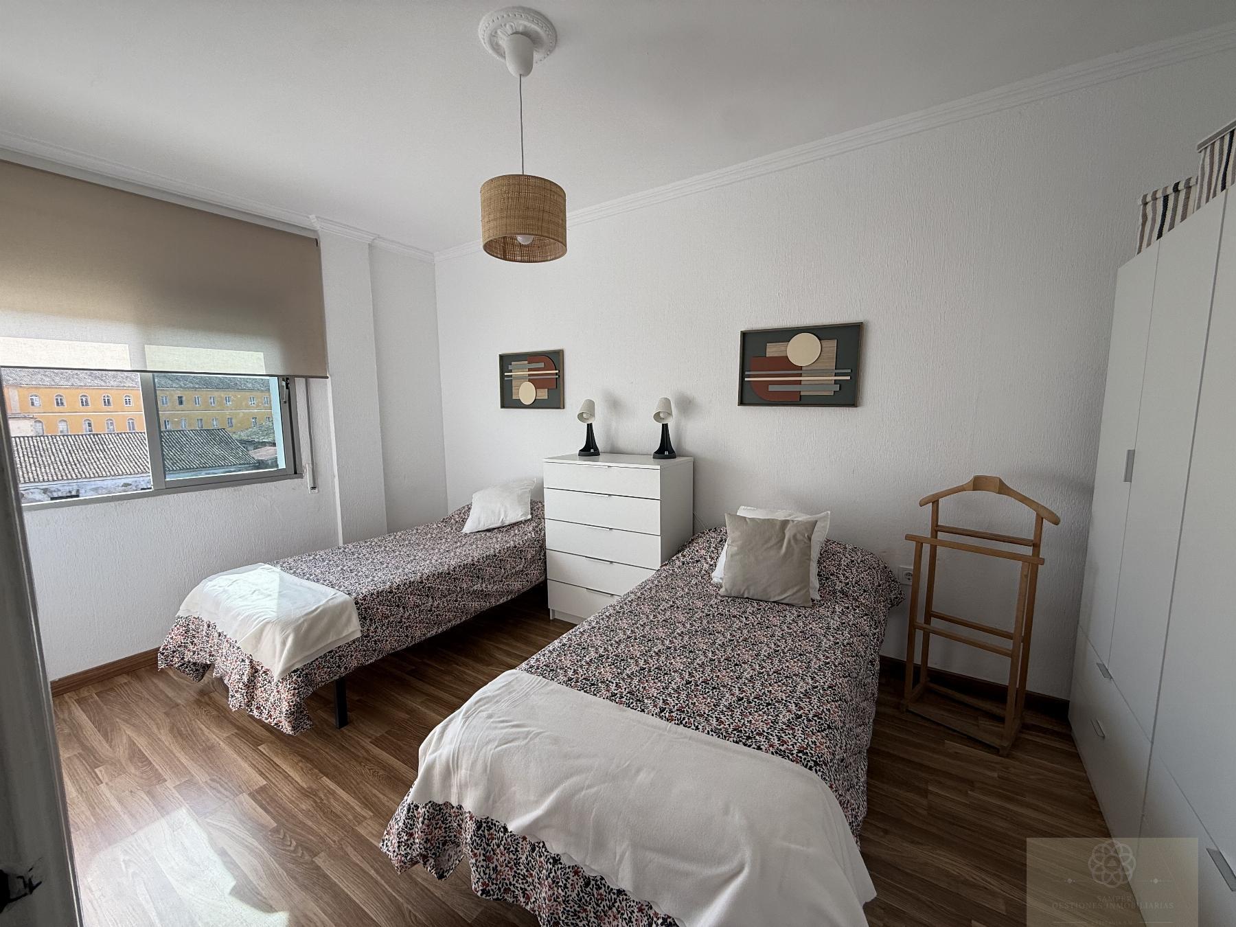 For sale of flat in El Puerto de Santa María