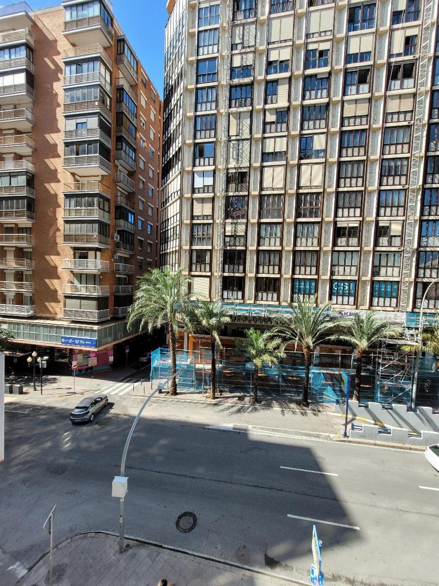 For sale of flat in Alicante