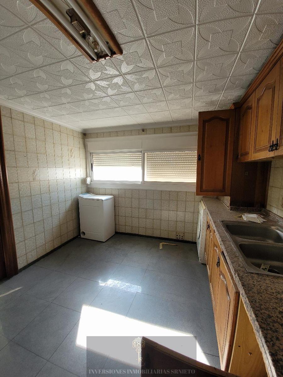 For sale of flat in Elda