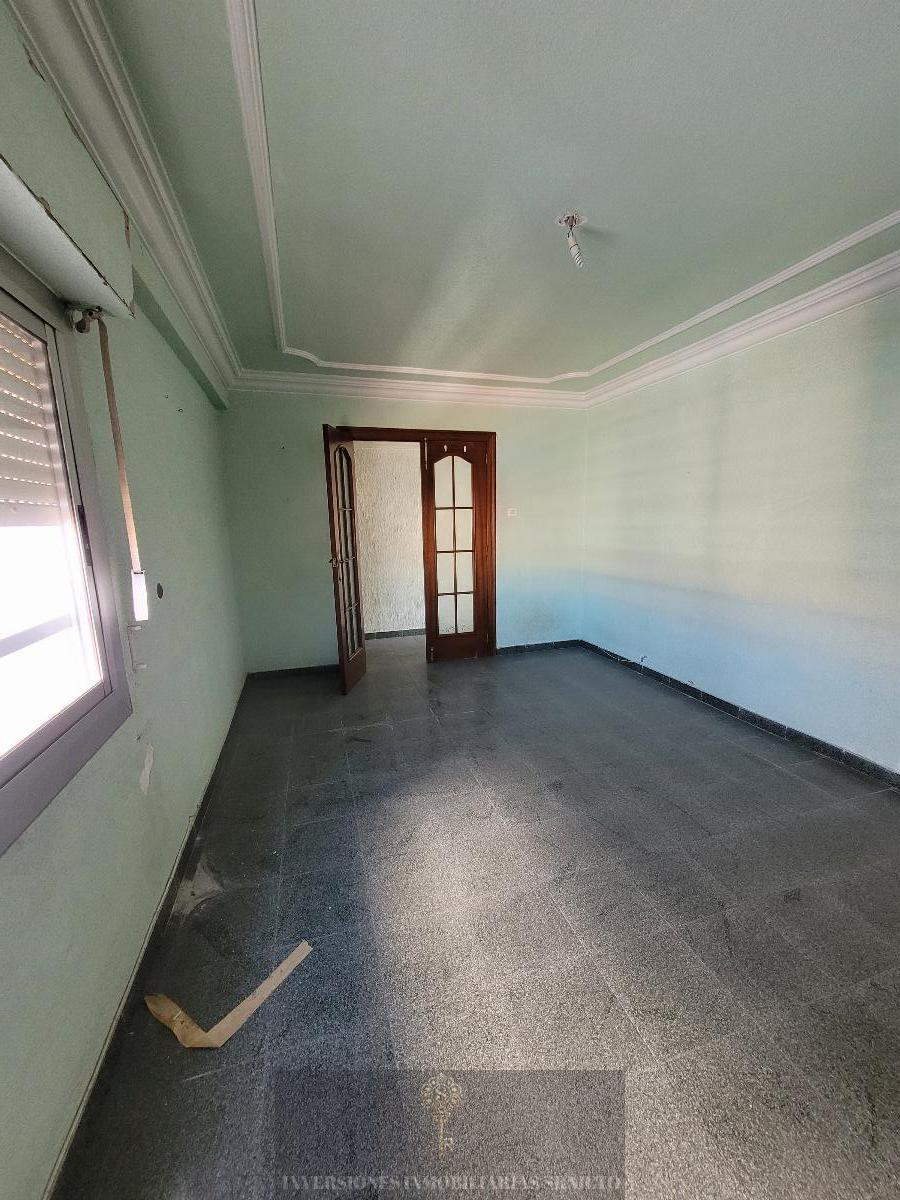For sale of flat in Elda