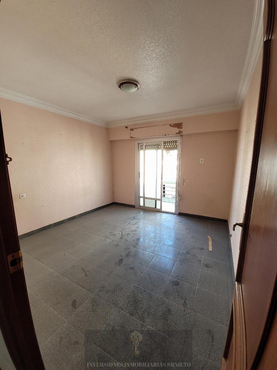 For sale of flat in Elda