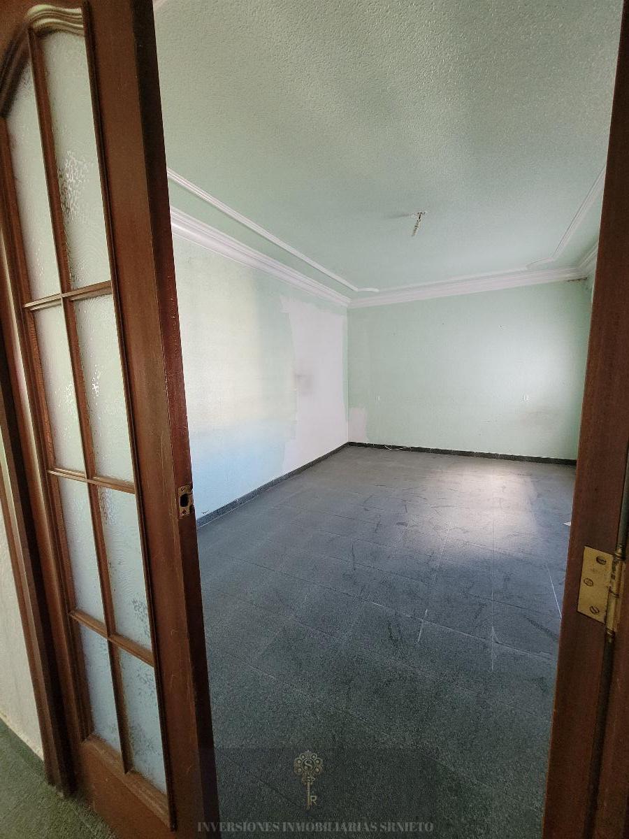 For sale of flat in Elda