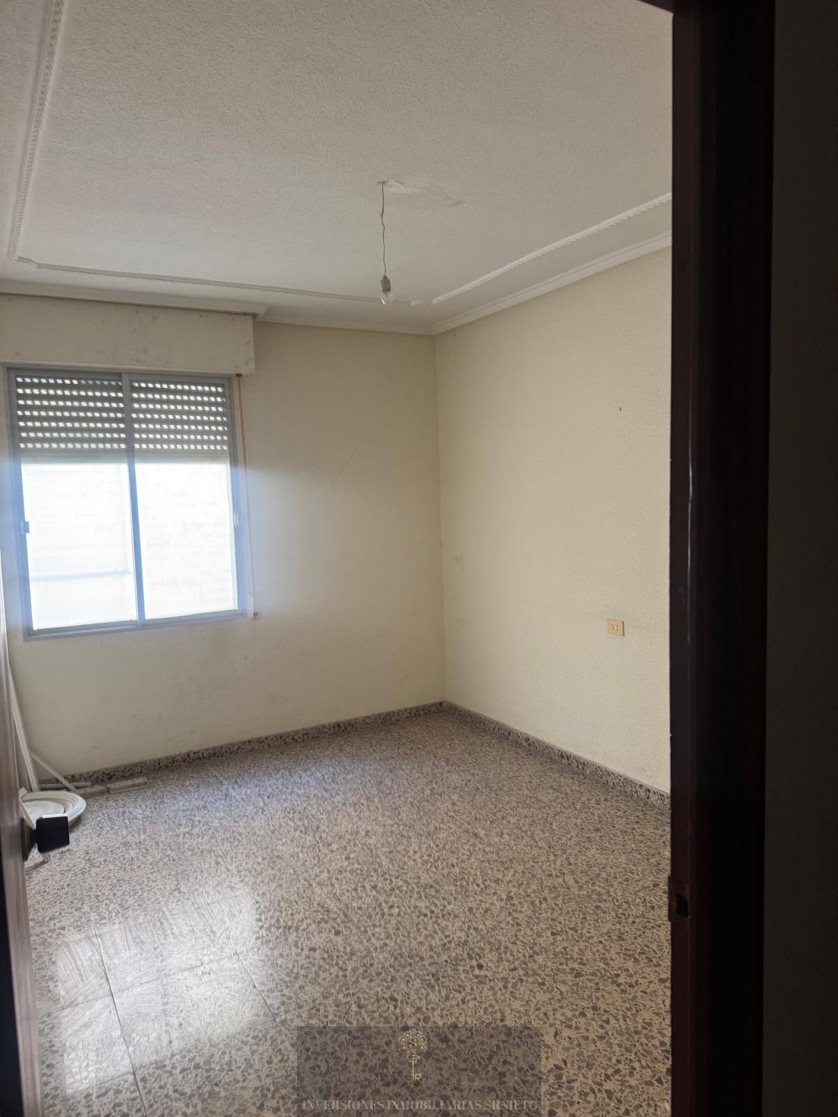 For sale of flat in Benejúzar