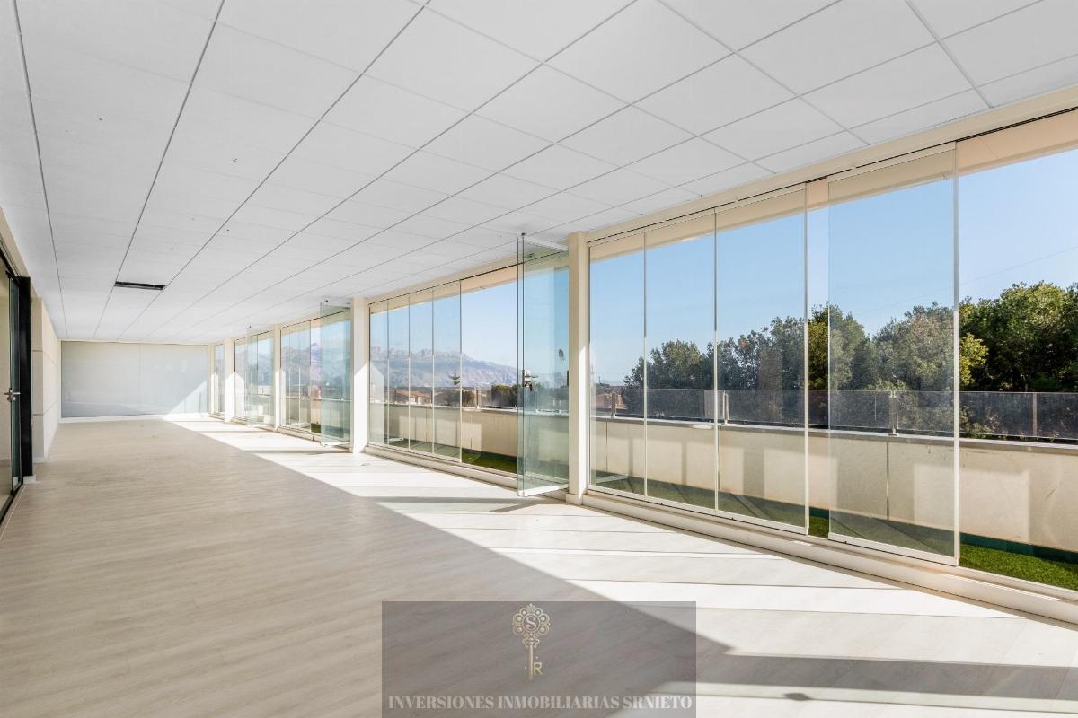 For sale of building in Polop