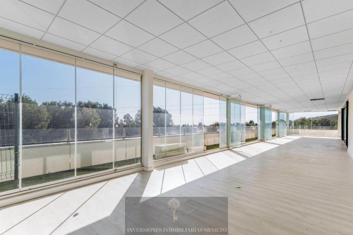 For sale of building in Polop