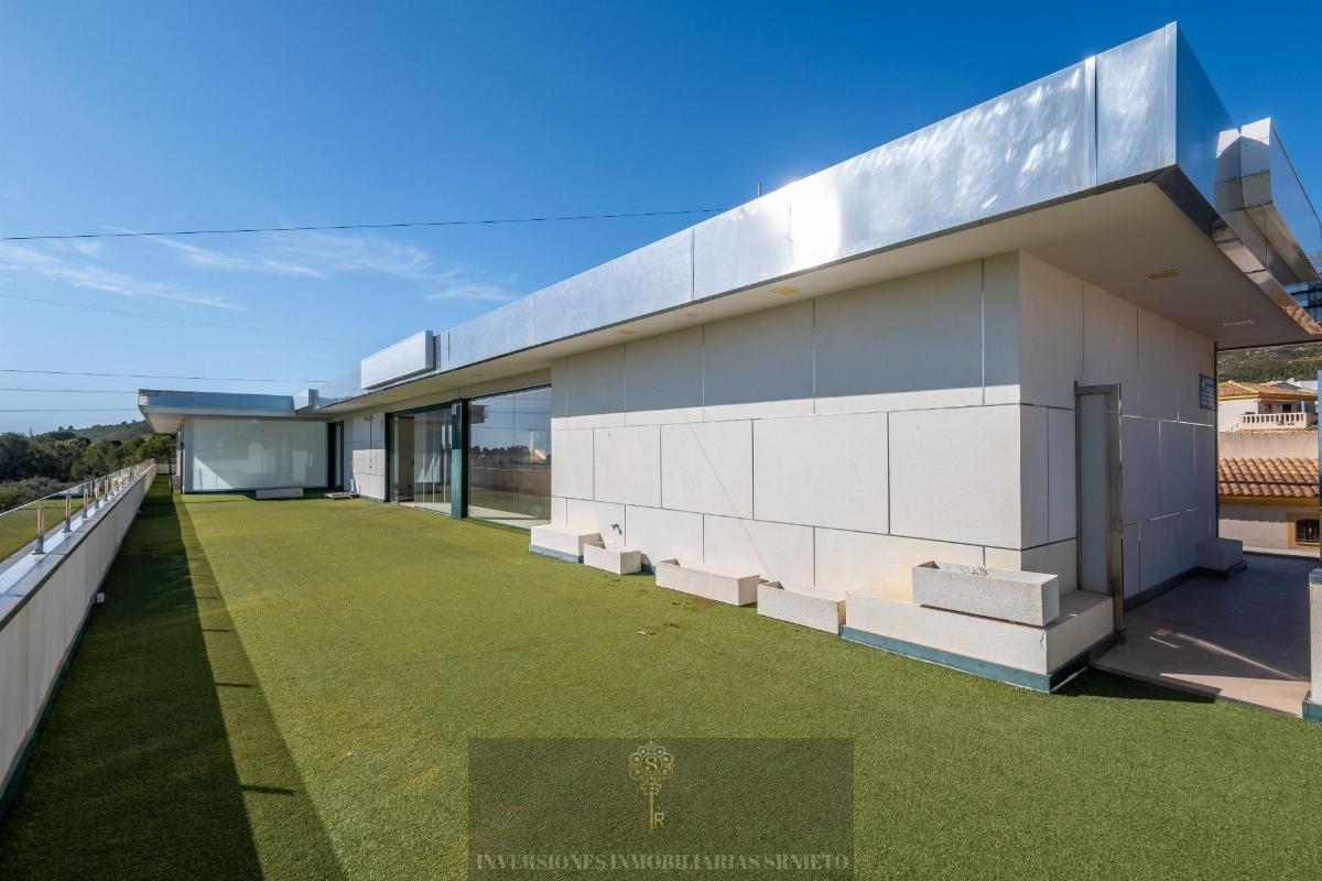 For sale of building in Polop