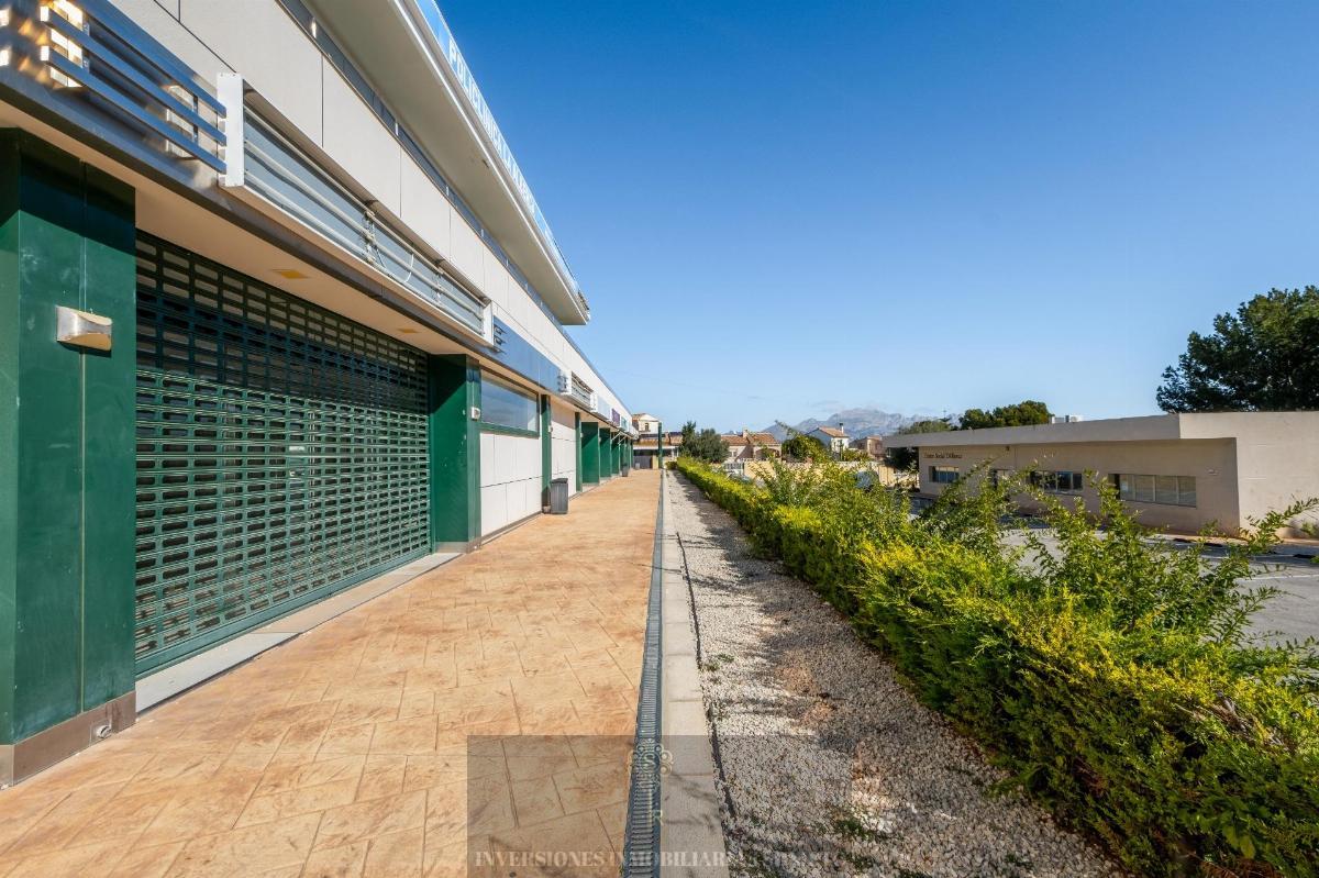 For sale of building in Polop