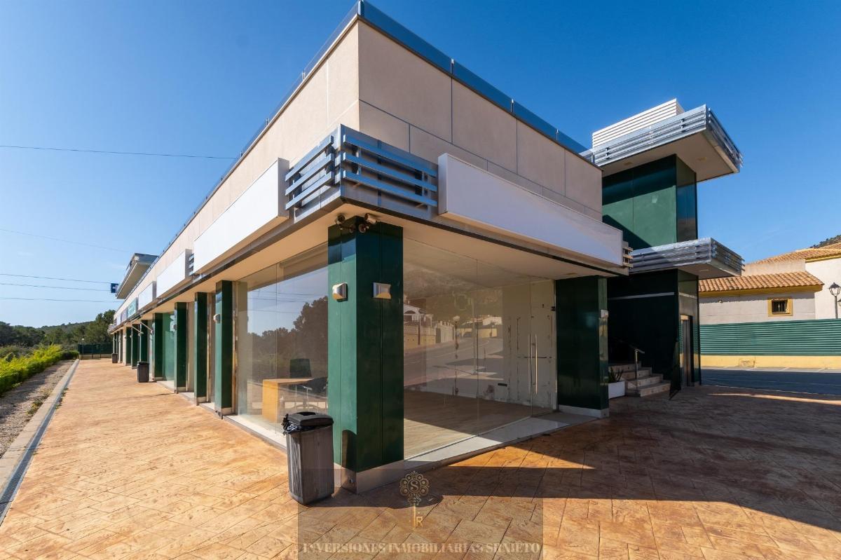 For sale of building in Polop