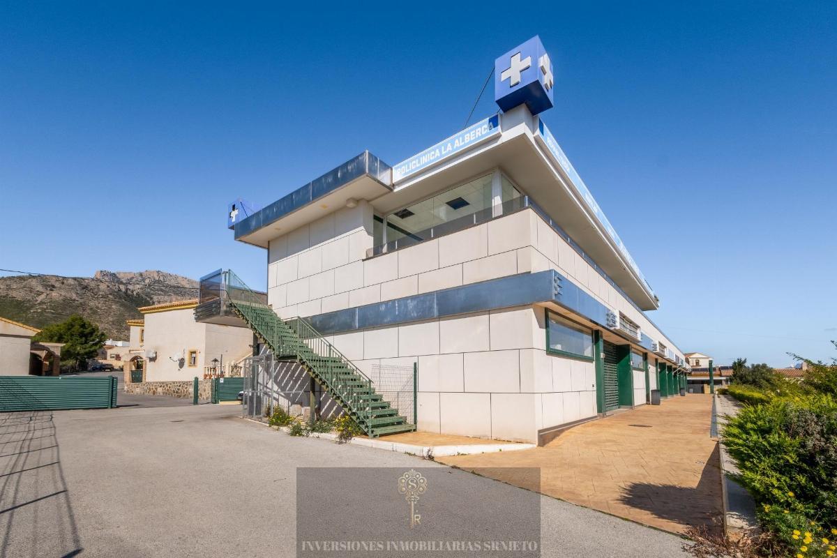 For sale of building in Polop