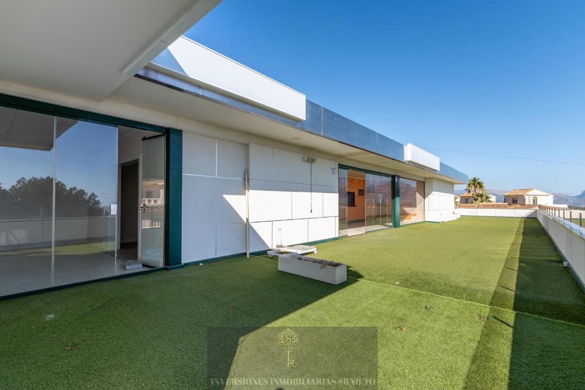For sale of building in Polop