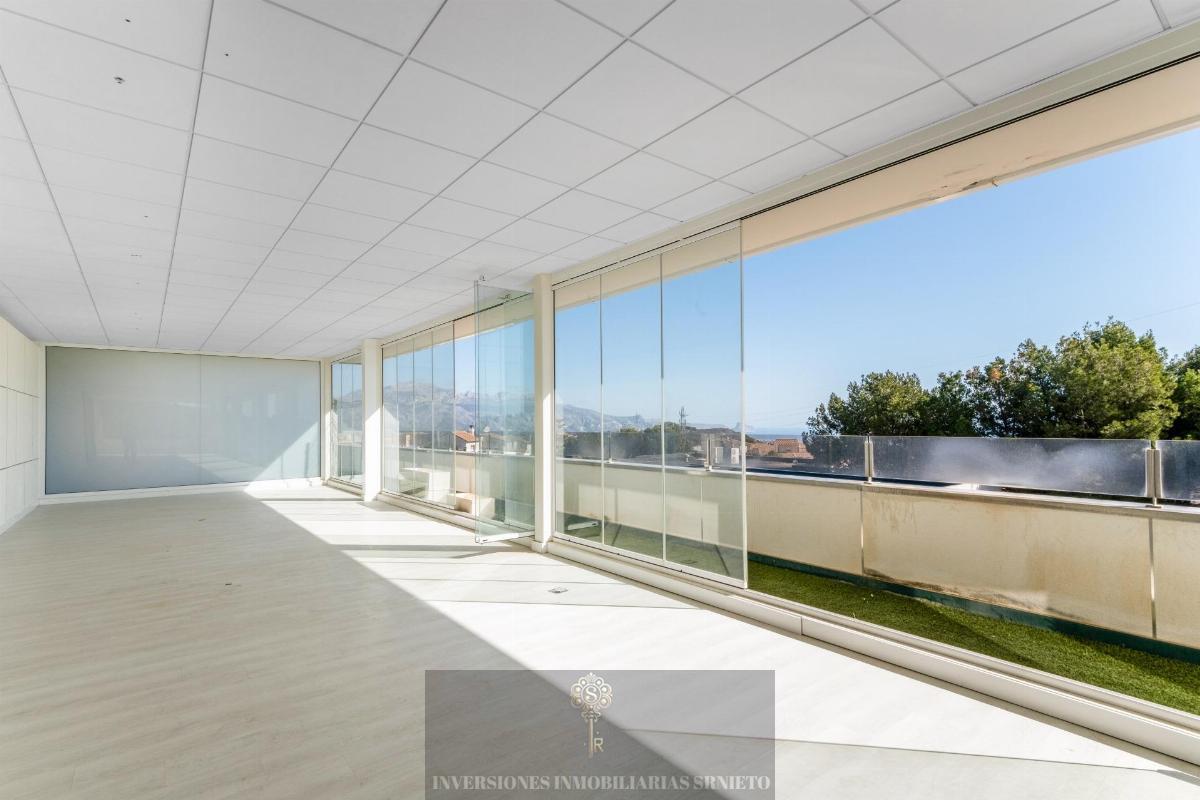 For sale of building in Polop