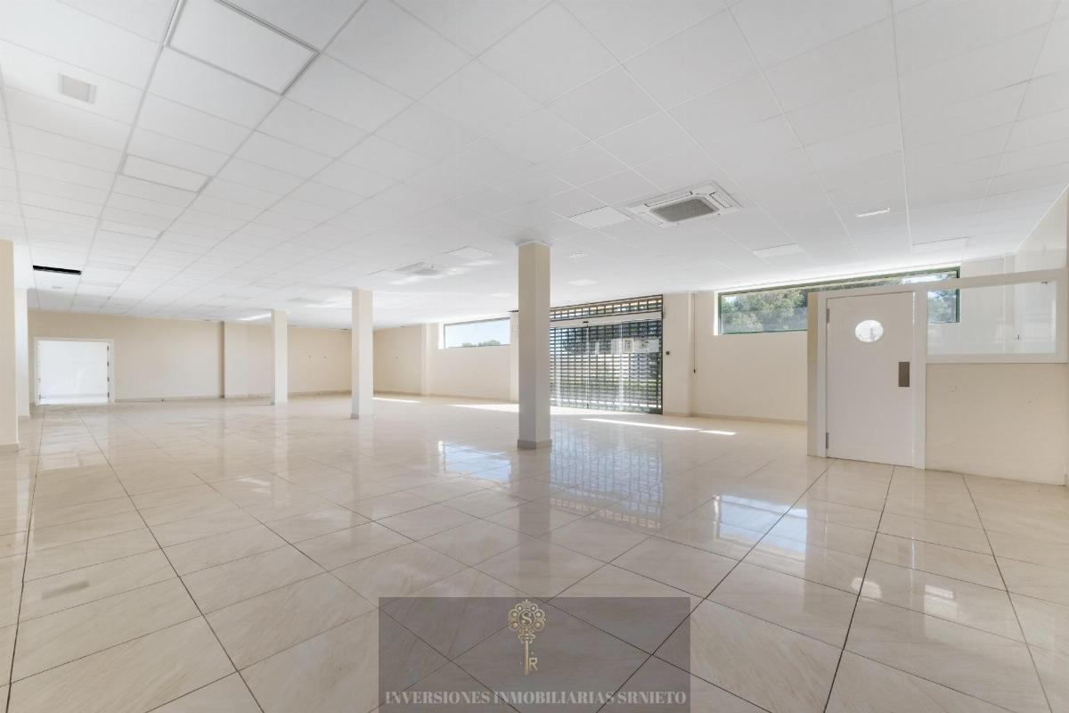 For sale of building in Polop
