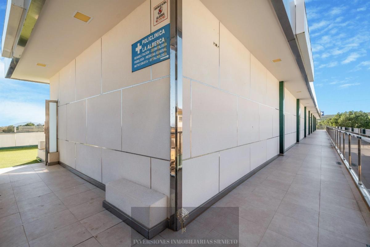 For sale of building in Polop
