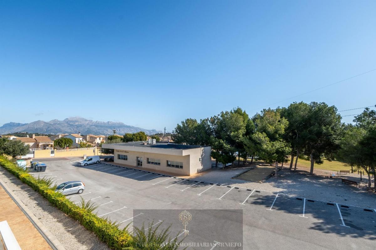 For sale of building in Polop
