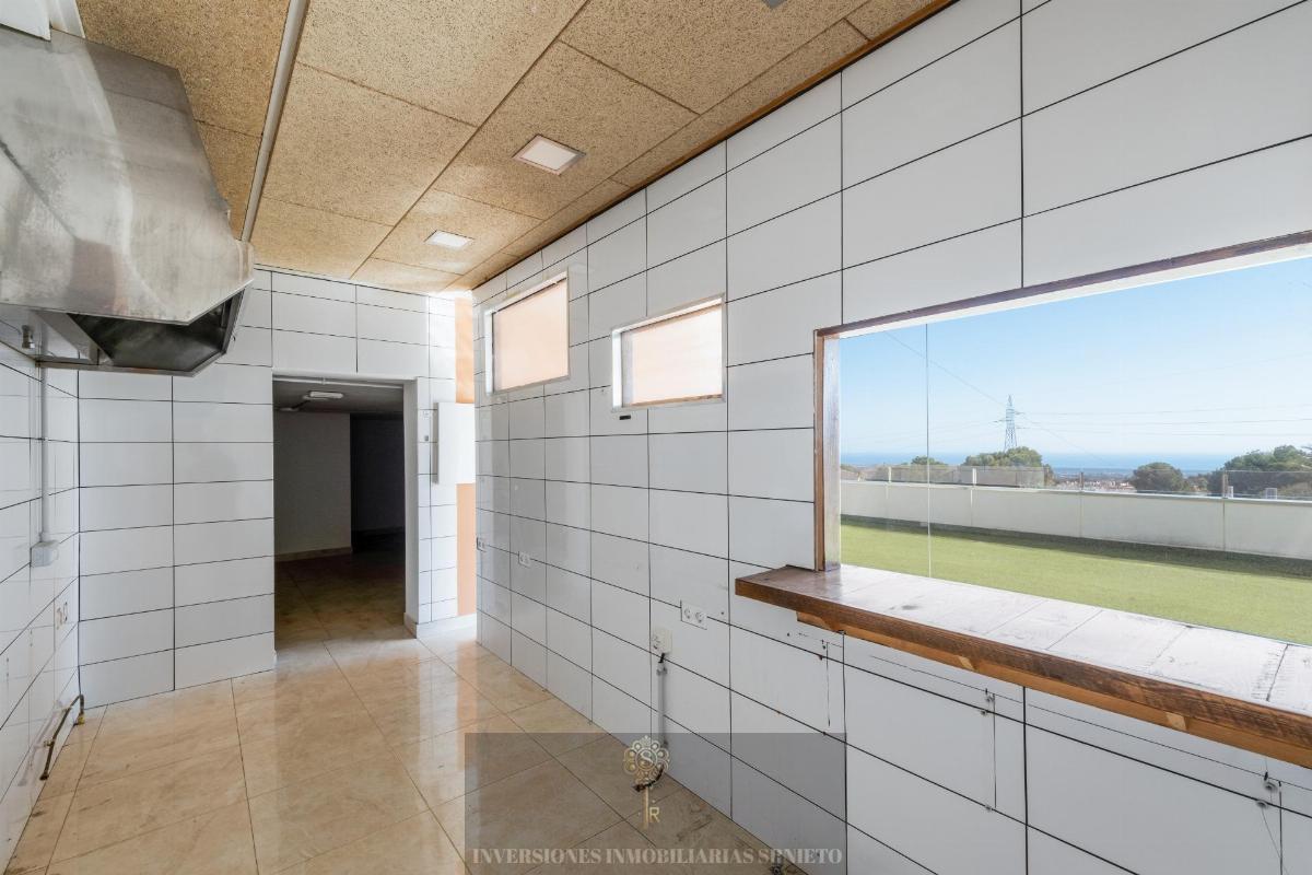For sale of building in Polop