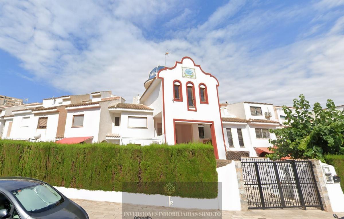 For sale of bungalow in Alicante