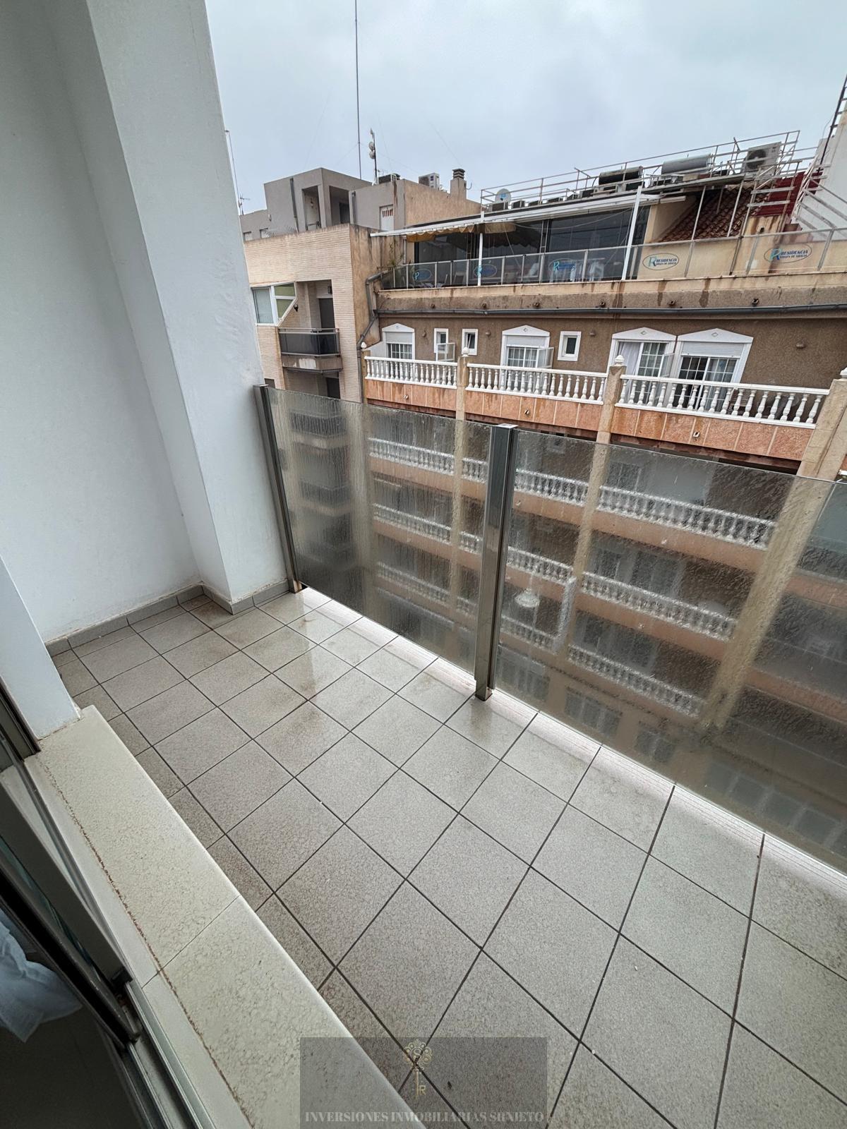 For sale of new build in Guardamar del Segura