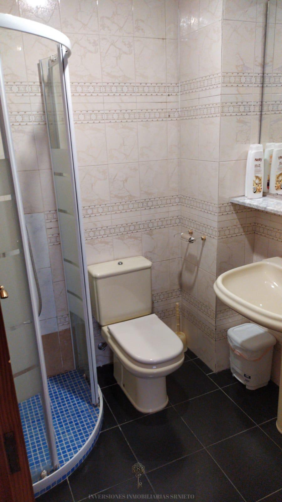 For sale of building in Alicante