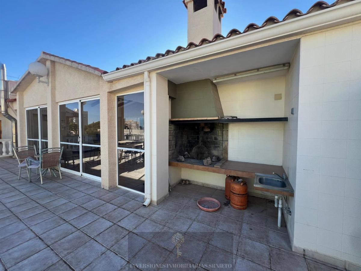 For sale of chalet in Alicante