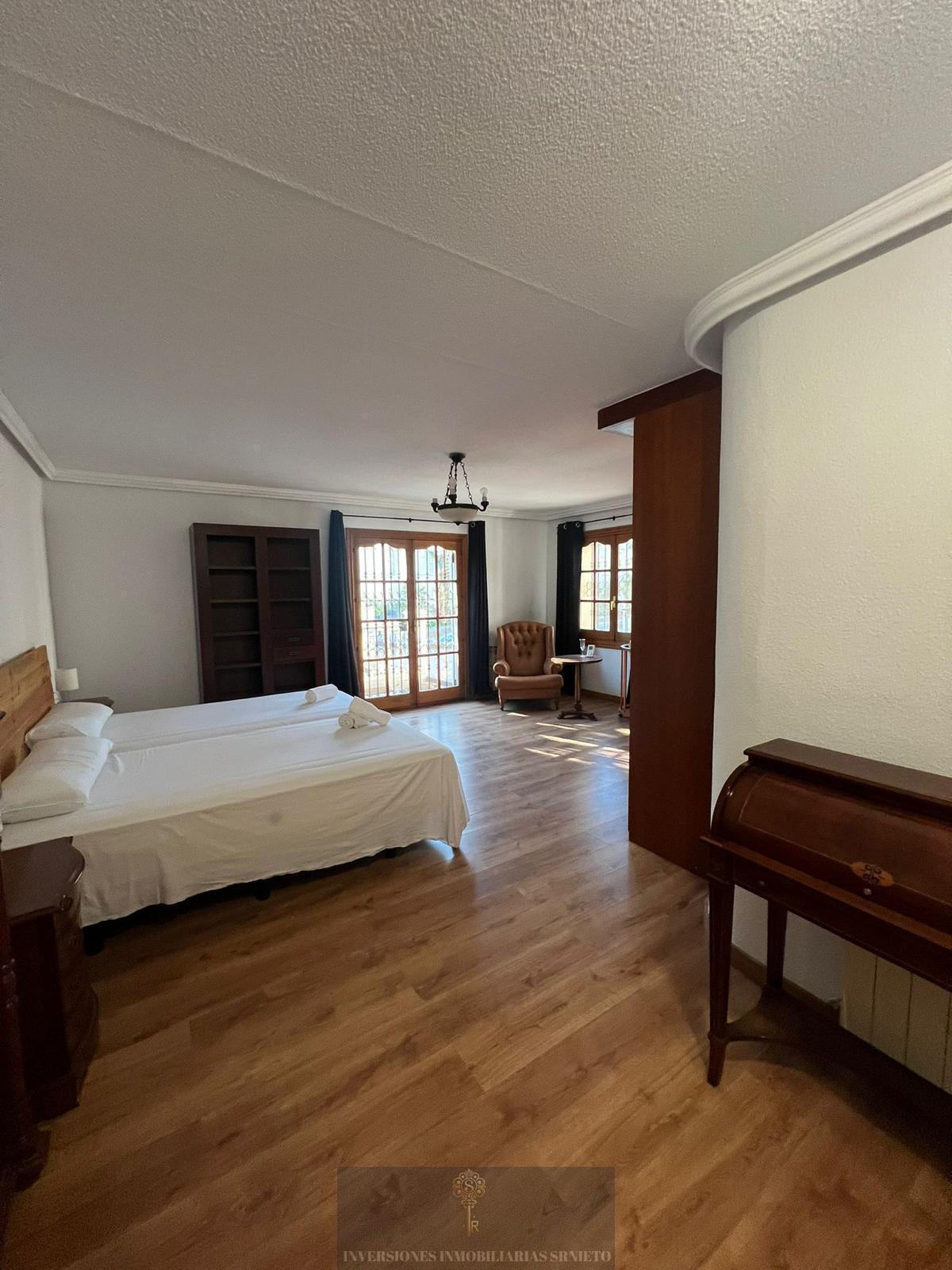 For sale of chalet in Alicante