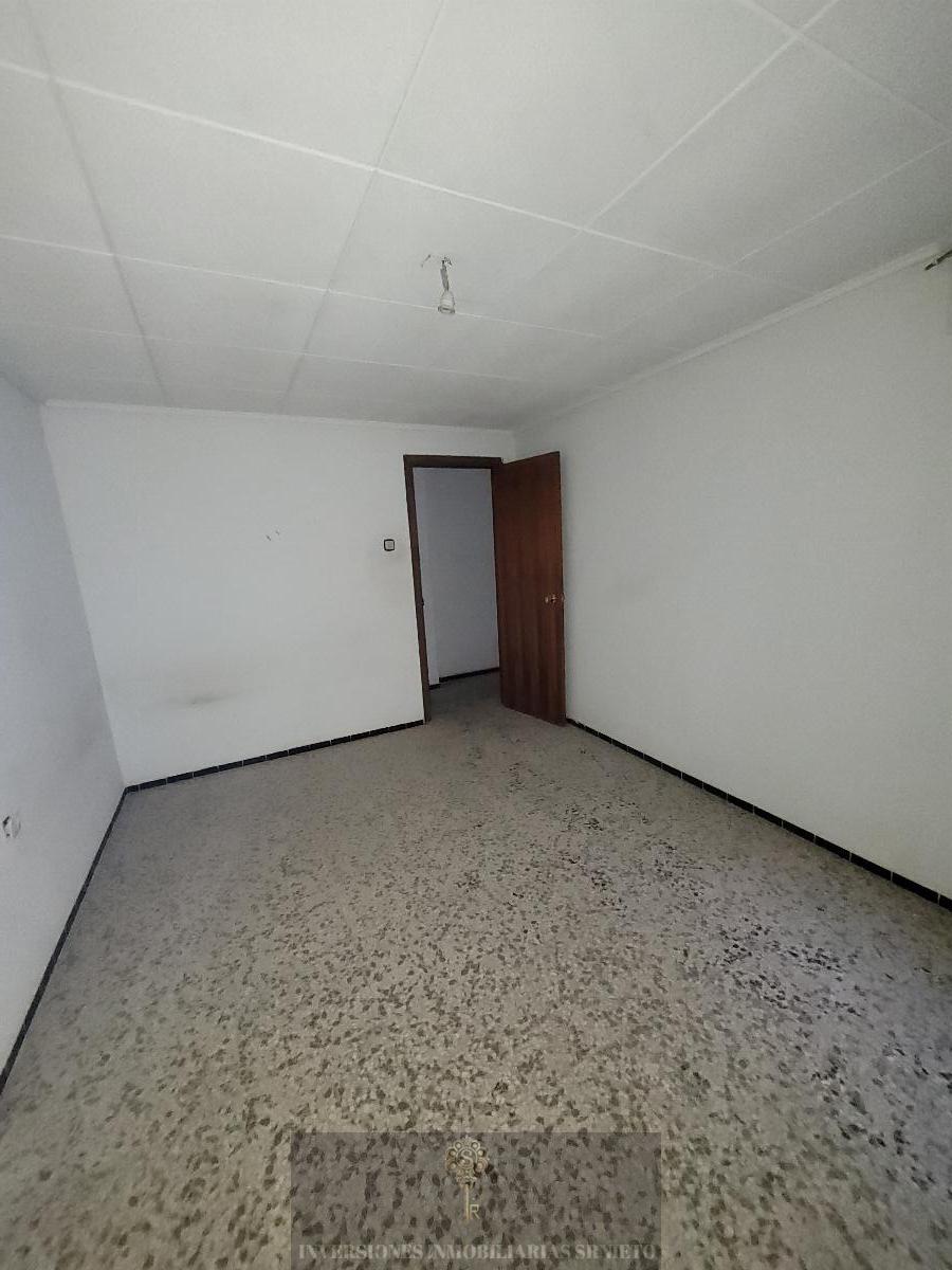 For sale of apartment in Elche-Elx