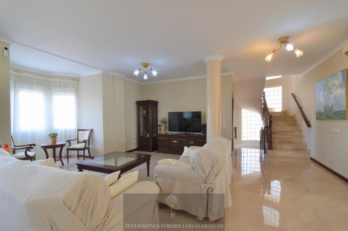 For sale of chalet in Rojales