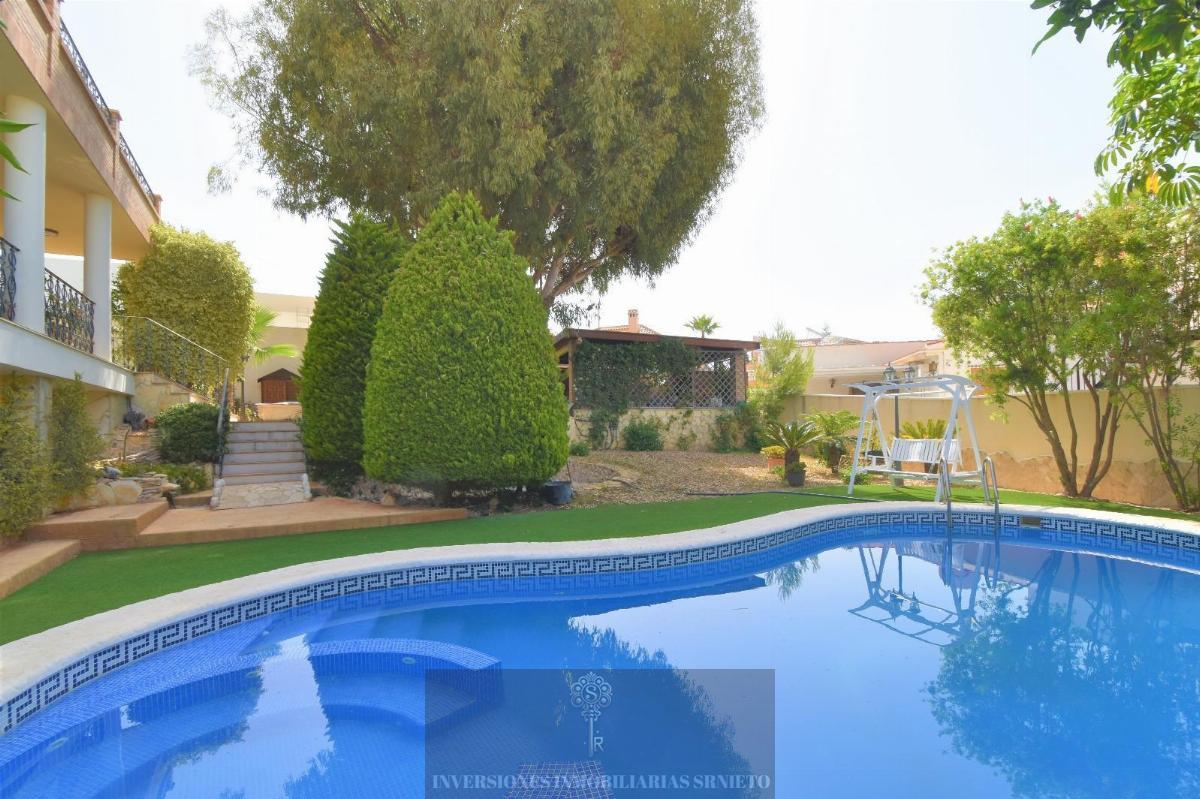 For sale of chalet in Rojales