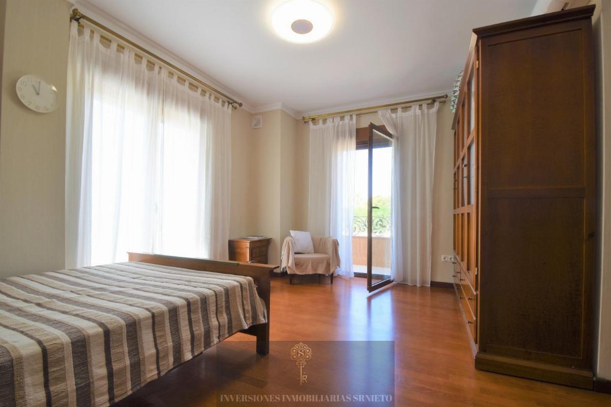 For sale of chalet in Rojales