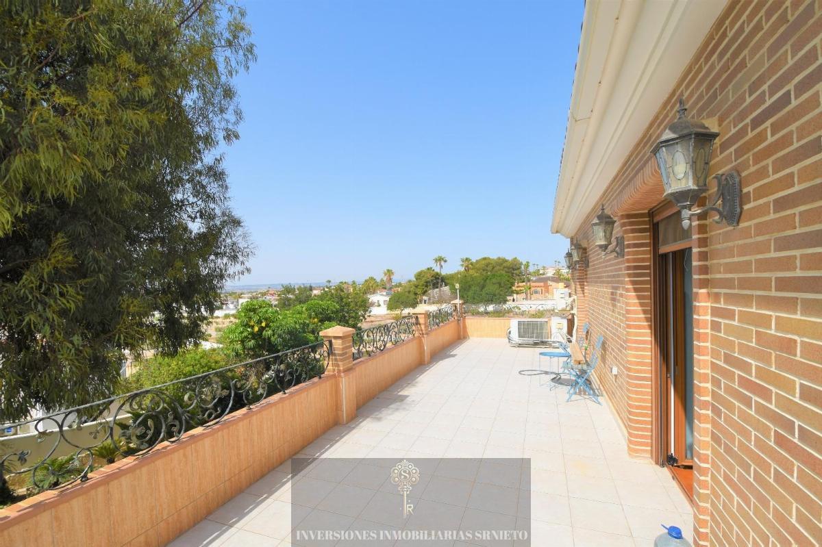 For sale of chalet in Rojales