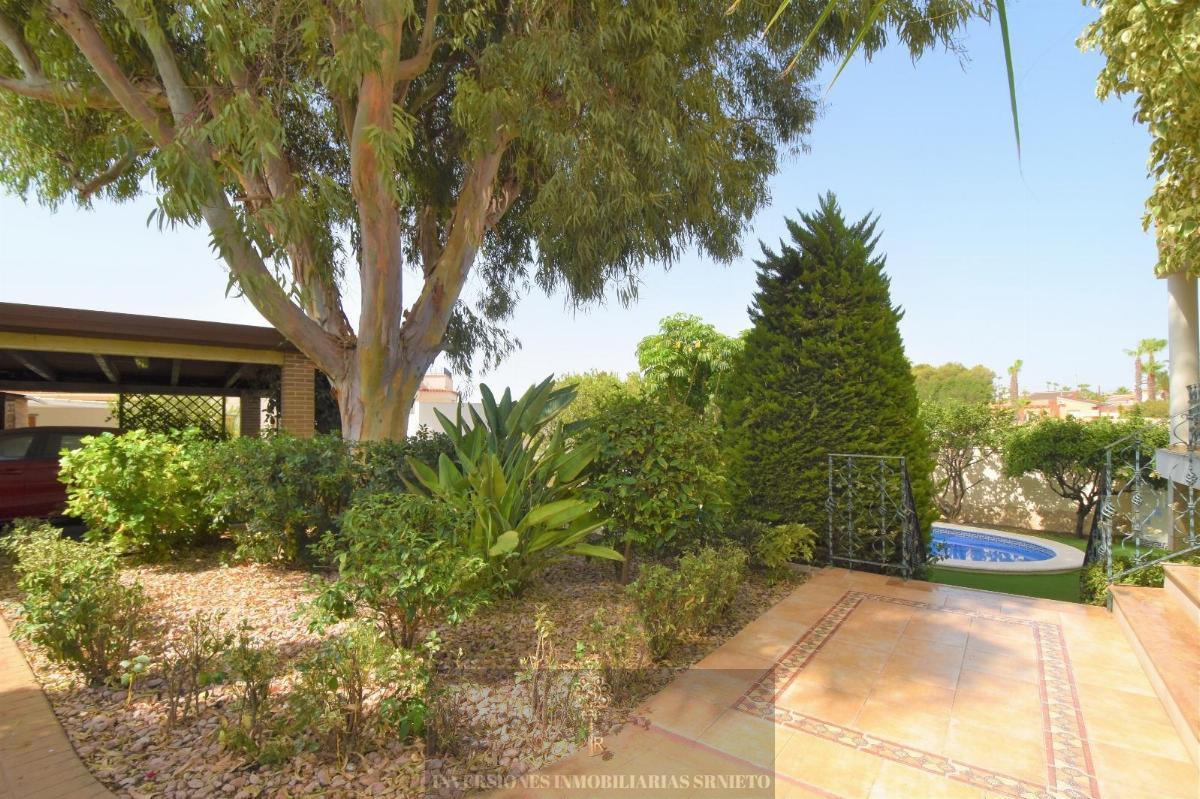 For sale of chalet in Rojales